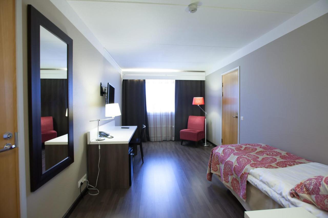 Hotel Kajanus คายานี ภายนอก รูปภาพ